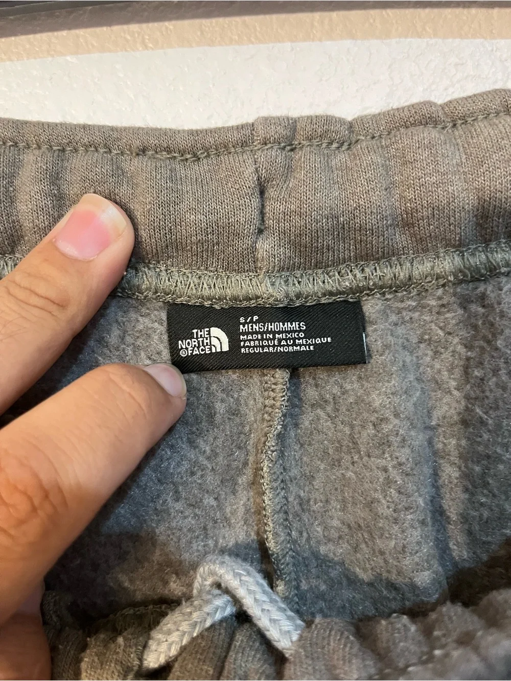 The North Face Men's Coordinates Fleece Joggers Sweatpants Grey Yellow Size S